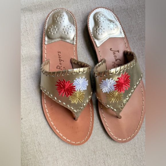 Jack Rogers Silver Flat ThongSandals Sz 8 Summer Beach LeatherWomens Flowers